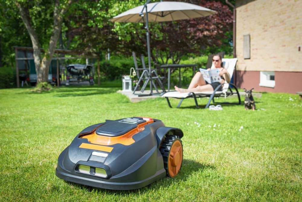 Een robot grasmaaier in uw tuin